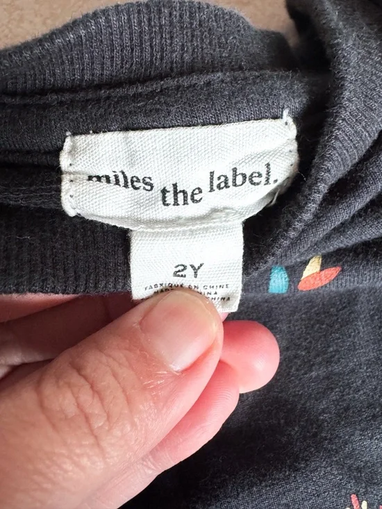 Miles The Label 🇨🇦 • Sweatshirt - Picture 4 of 4